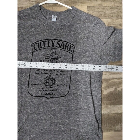 Cutty Sark Blended Scotch Whiskey Size M  T Shirt Gray - Picture 6 of 7